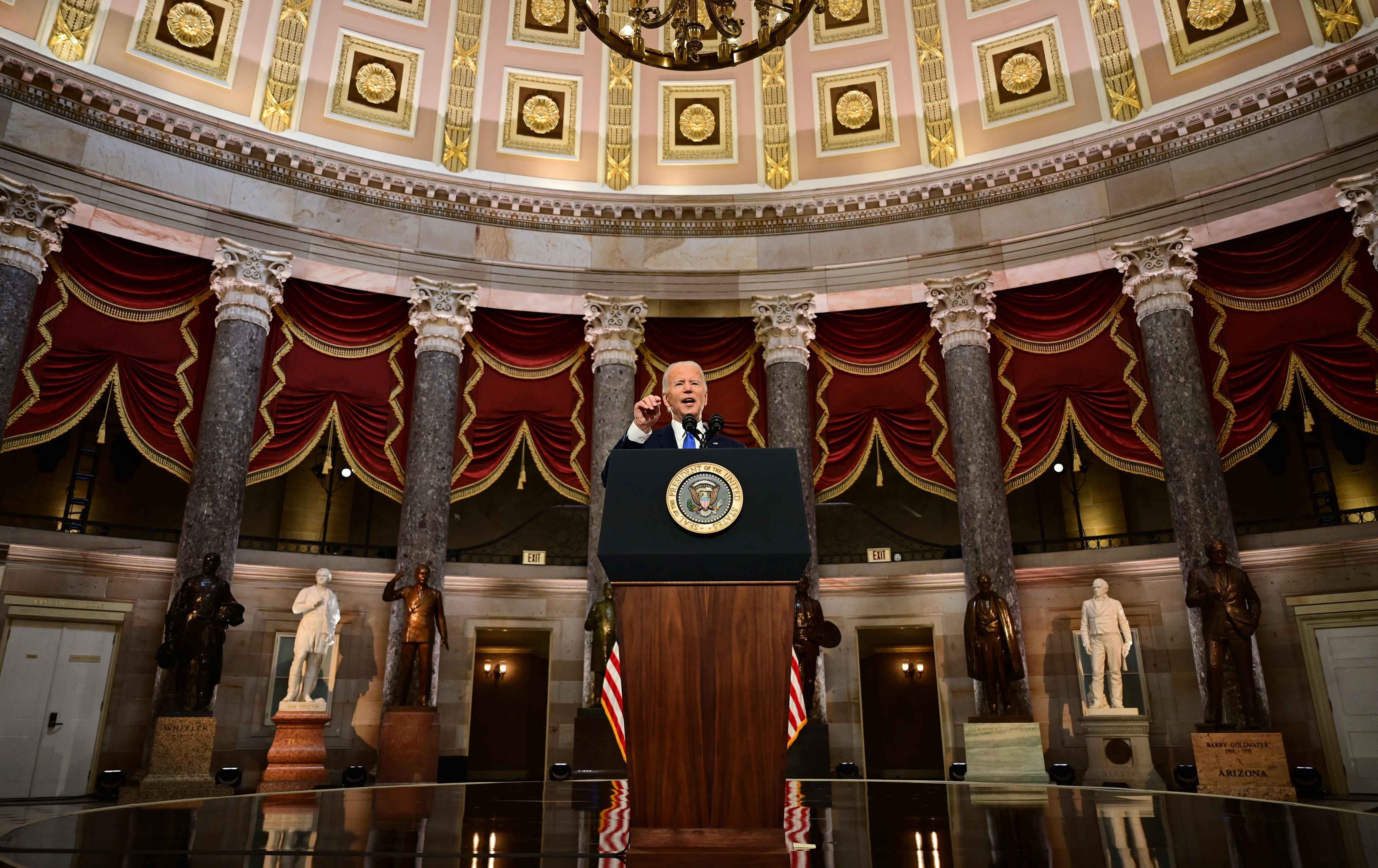 بایدن بە ترەمپ دەڵێت 'درۆ'ـی کرد و ئەویش وەڵامی دەداتەوە