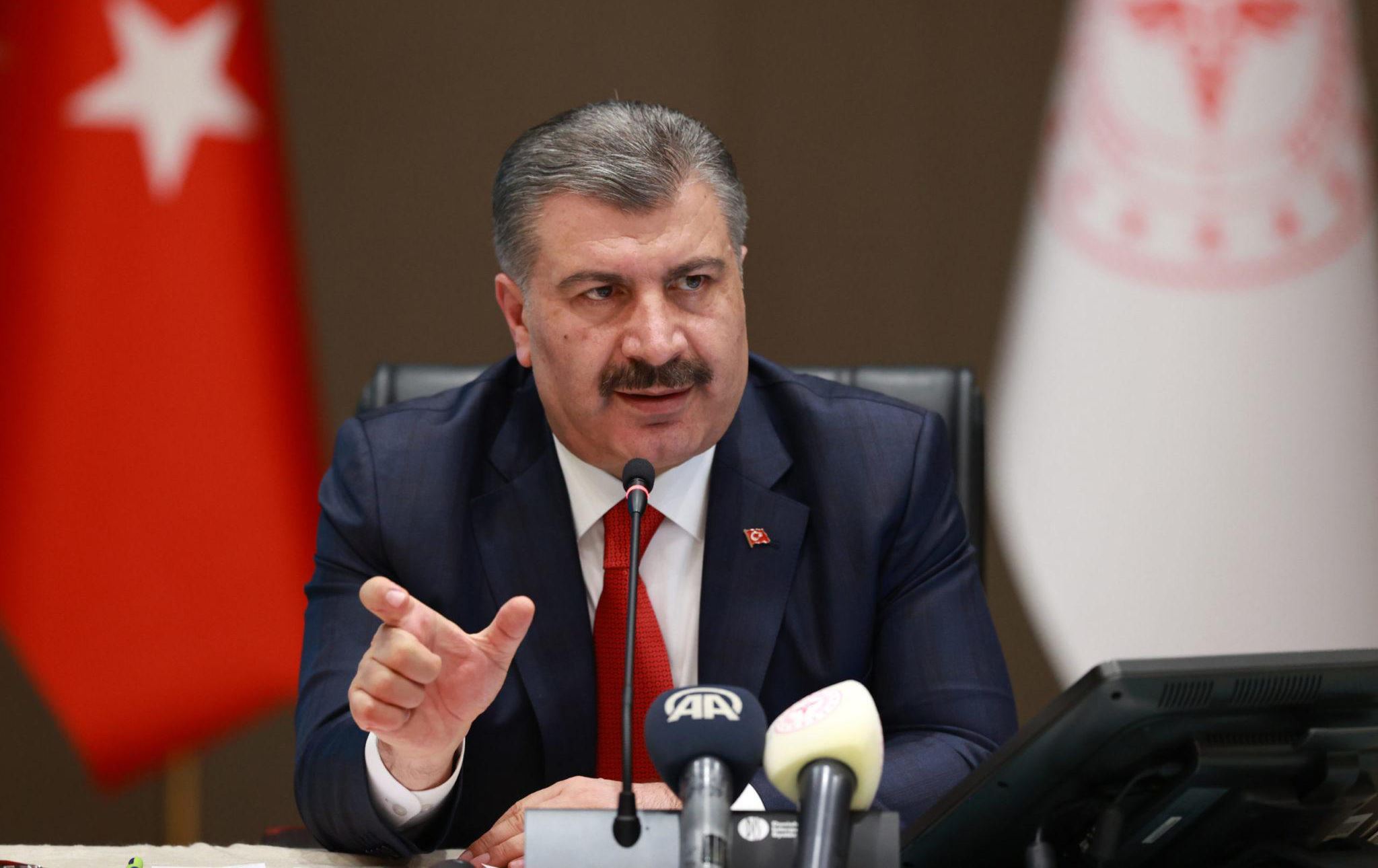 وەزیری تەندروستیی تورکیا: بەهۆی ئۆمیکرۆنەوە پرۆسەی خوێندن راناگرین