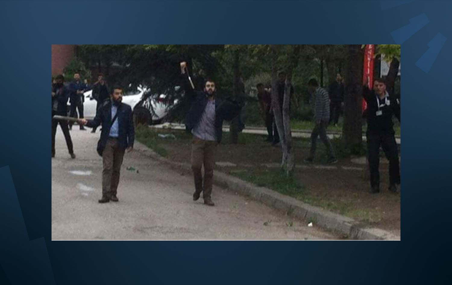 Li Enqerê nîjadperestên Tirk êrîşî xwendekarên Kurd kirin