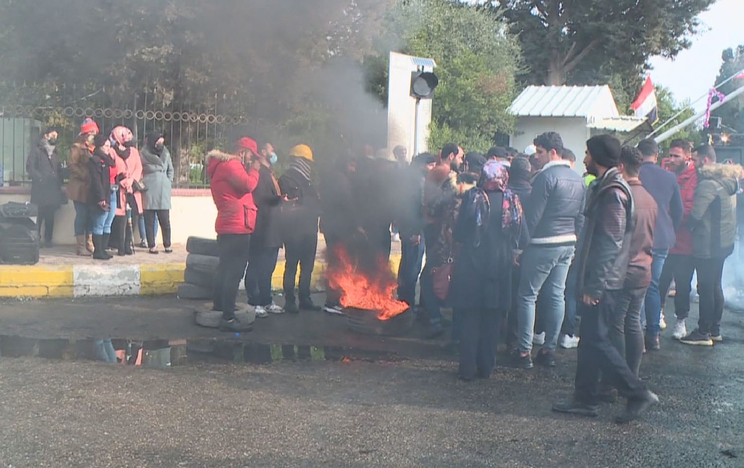 گرژی لە خۆپێشاندانی راهێندراوانی کۆمپانیای نەوتی باکوور؛ سێ کەس برینداربوون