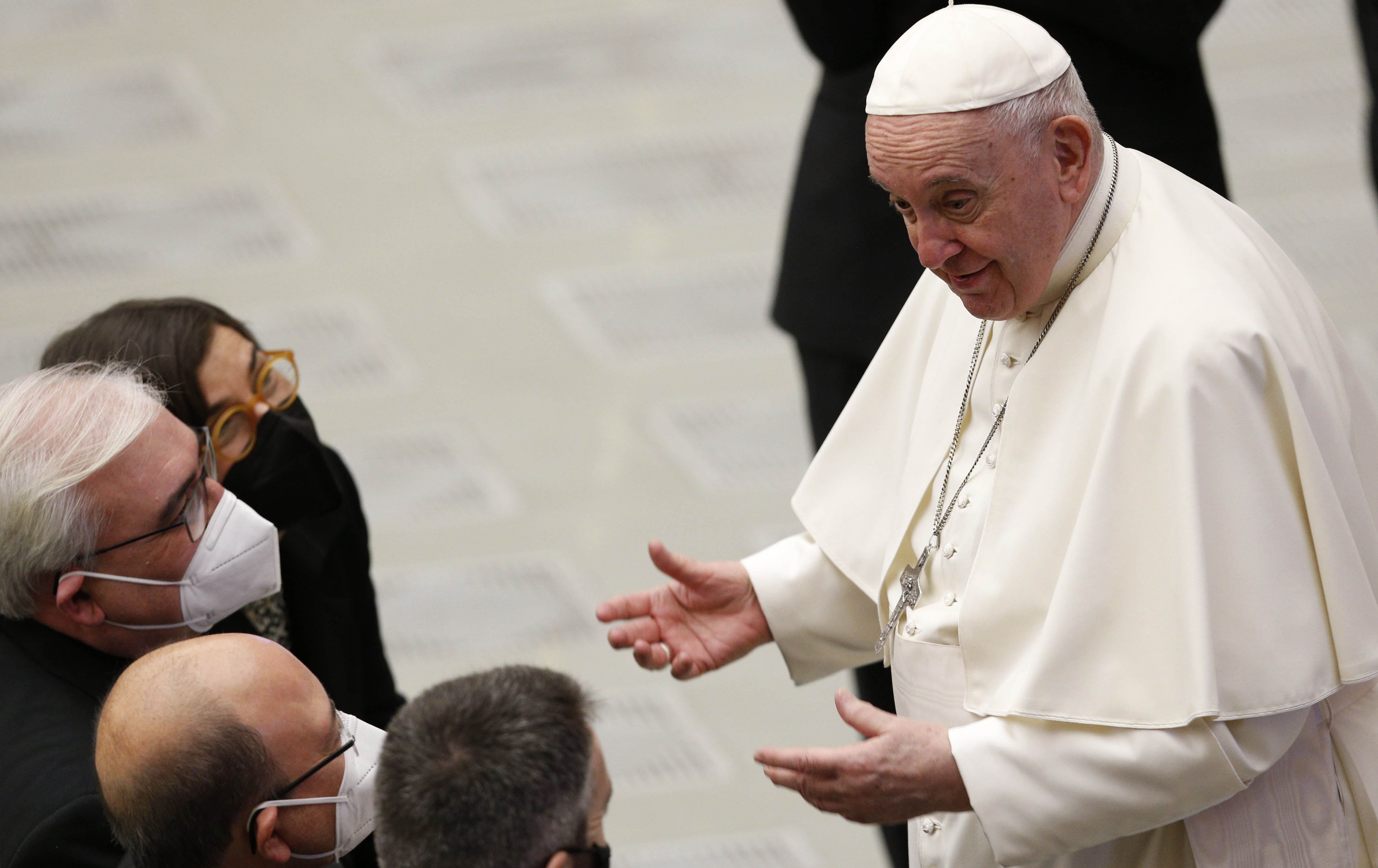 پاپای ڤاتیکان سەردانی تۆمارگەیەکی میوزیک و گۆرانی دەکات