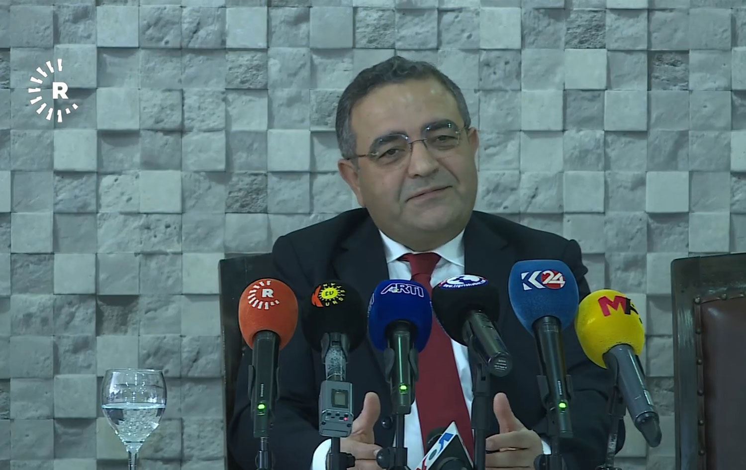 Ji Sezgîn Tanrikulu banga hilbijartina dersa Kurdî