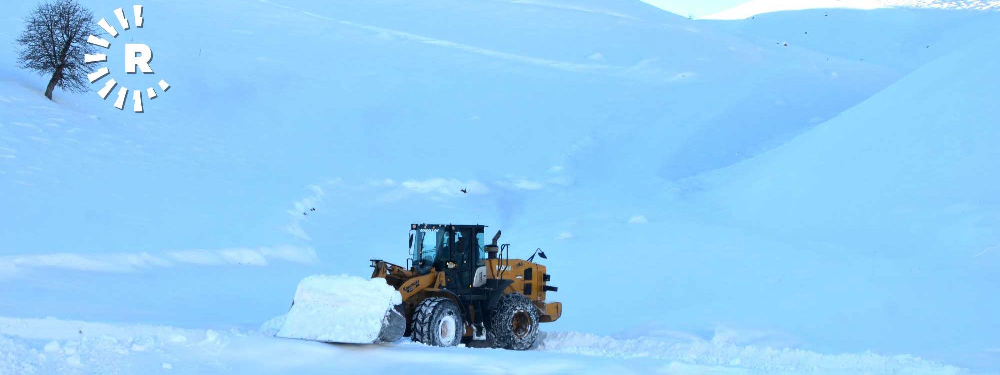 بەفربارین لە مووش