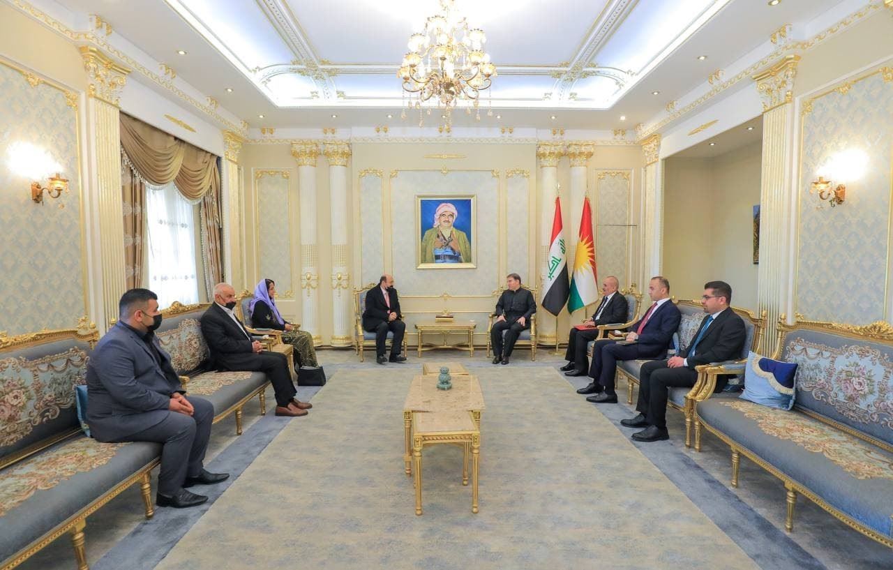 Mîrê Êzidiyan: Divê 5 kursî kota bo Êzidiyan bê terxankirin