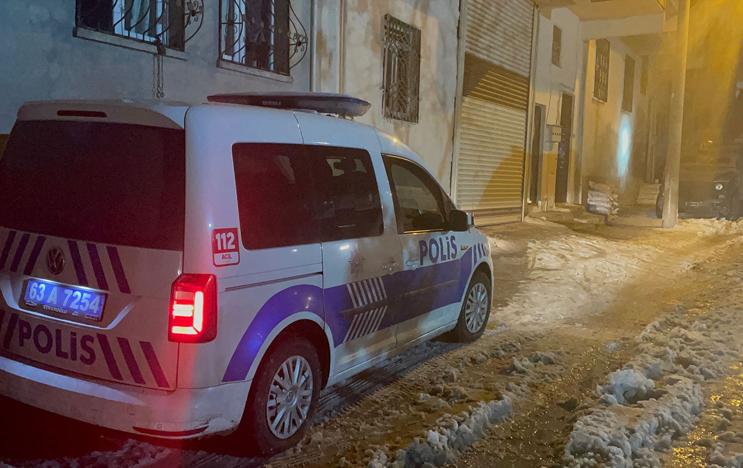 5 çocuk annesi kadın evinde öldürüldü