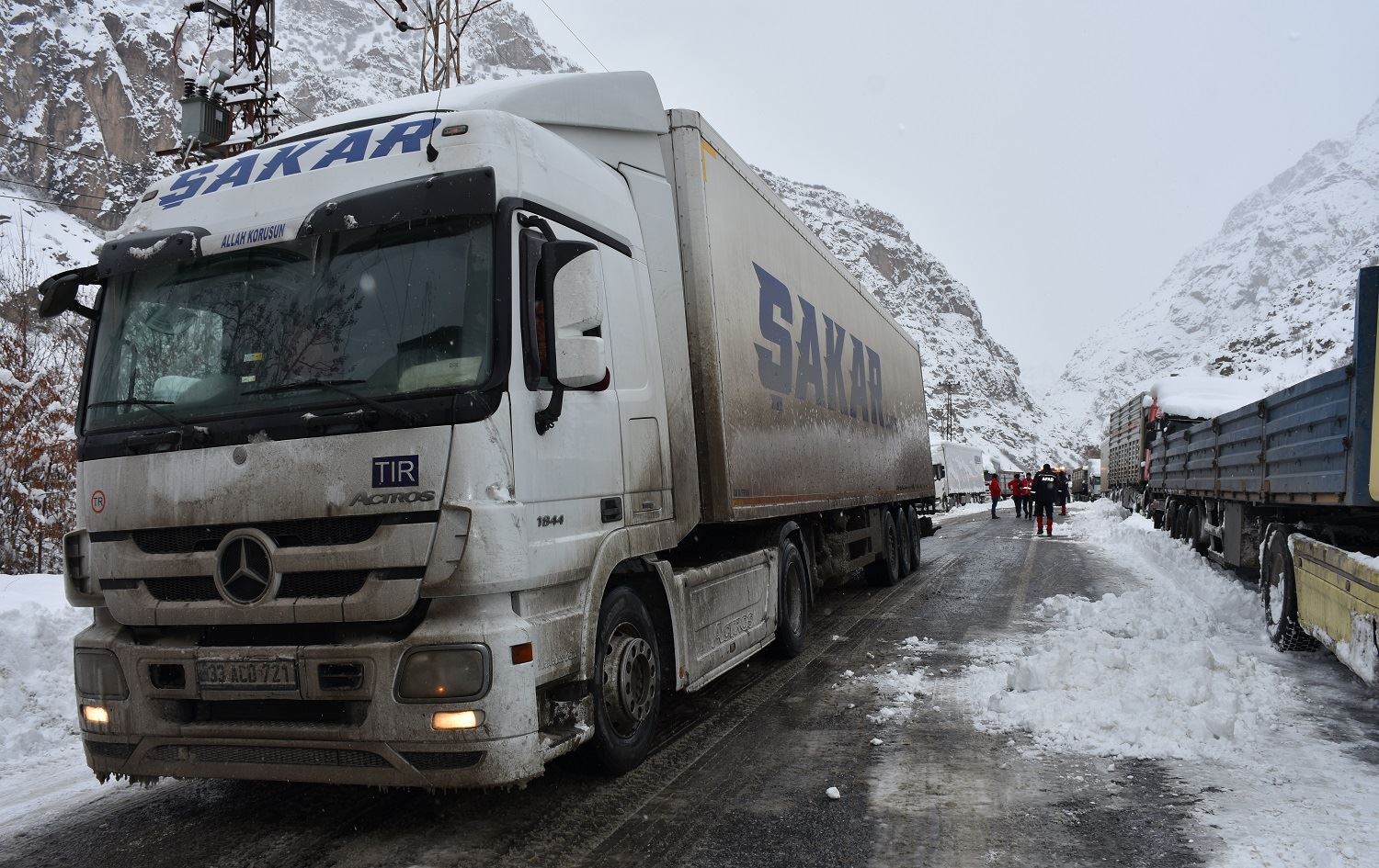Li ser rêya Şirnex-Colemêrgê barhilgir di rê de man