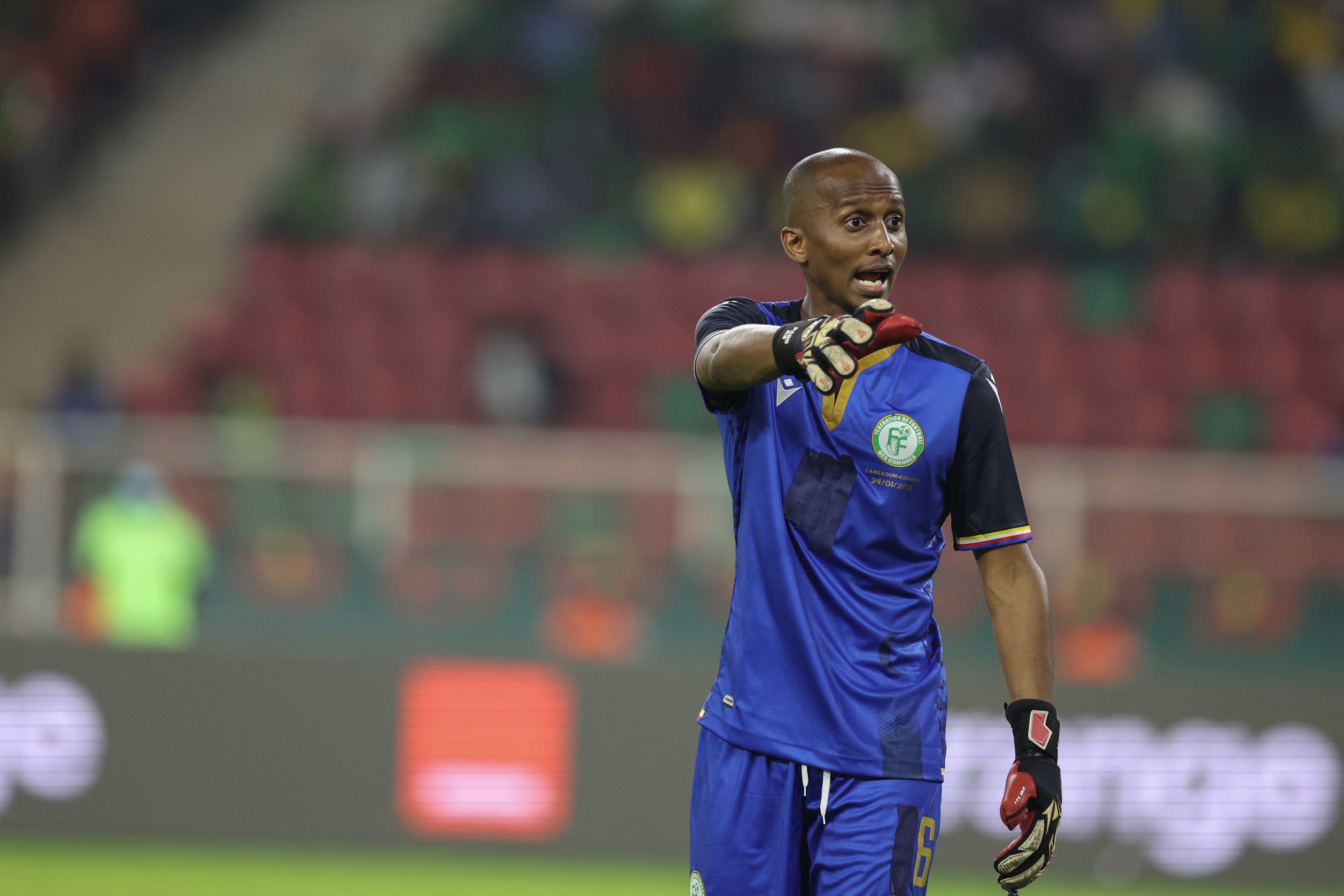 چیرۆکی ئەو یاریزانەی بە ناچاری بووە گۆڵپارێز