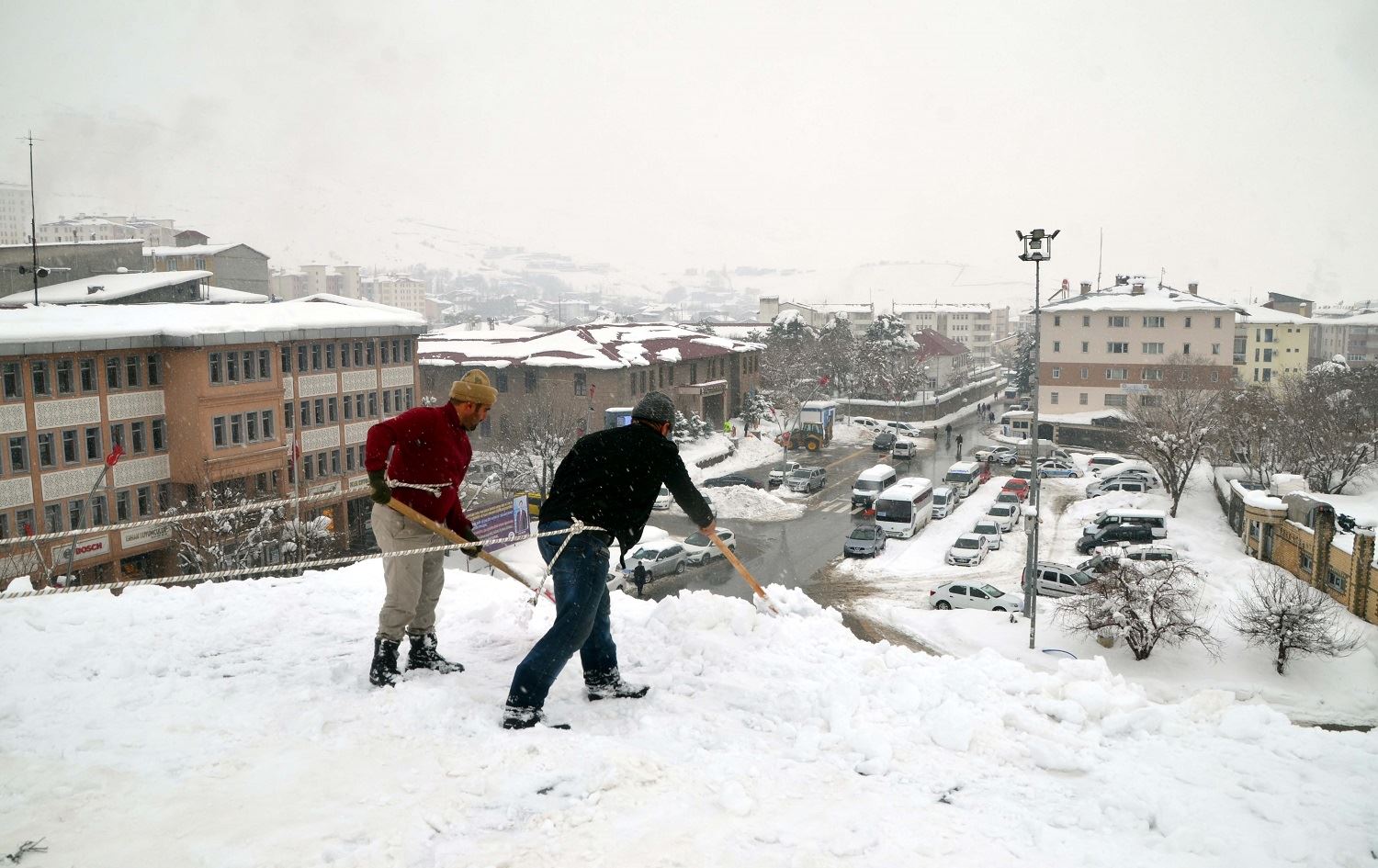 Berfa zêde bûye çavkaniya debara jiyanê