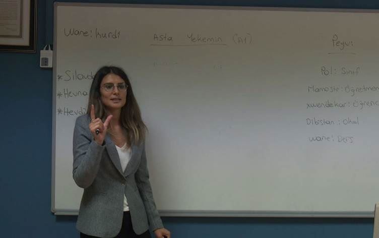 Li ÎSMEKê serlêdanên kursên Kurdî dest pê kir