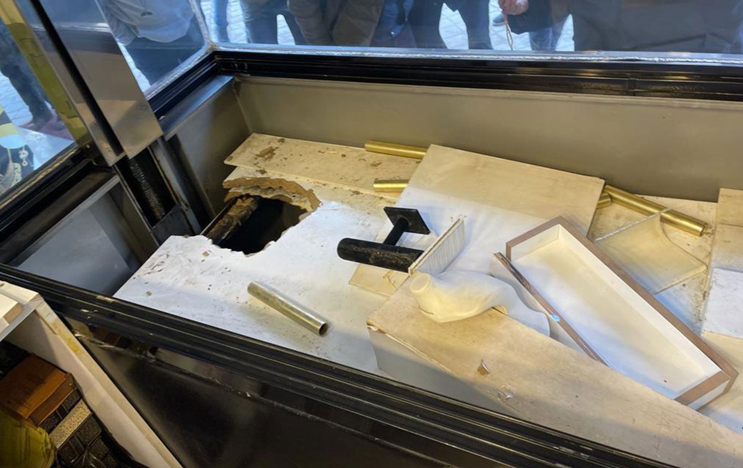 Doğubayazıt’ta film gibi soygun