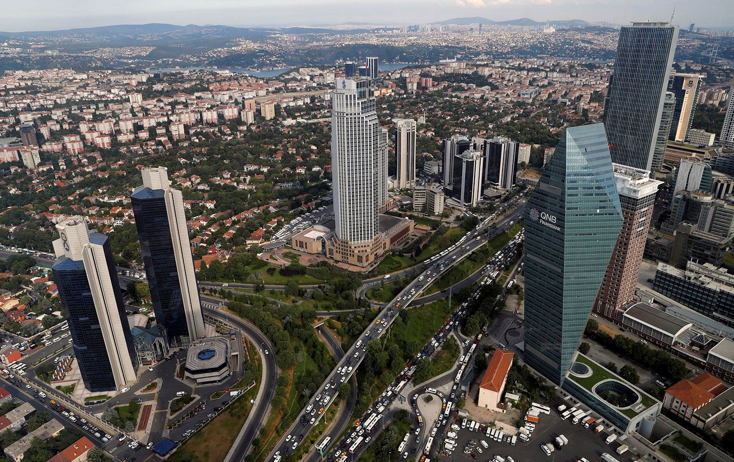 FT’den Türkiye ekonomisi analizi: Dayanıklılığı, korkuları boşa çıkardı