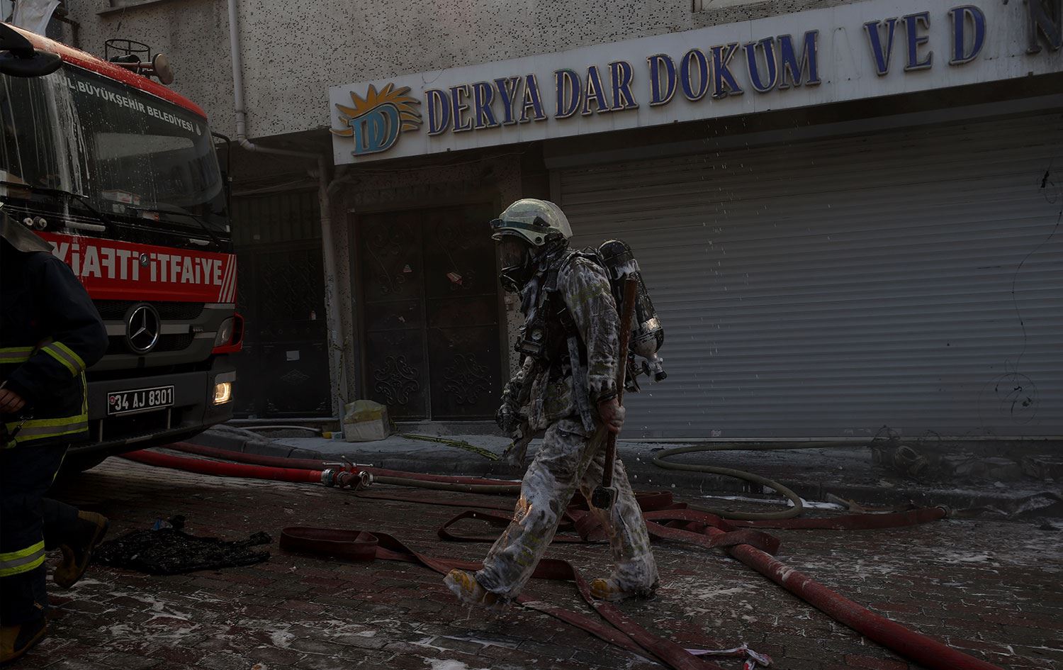 Yangında ölen işçilerin otopsi işlemleri sürüyor