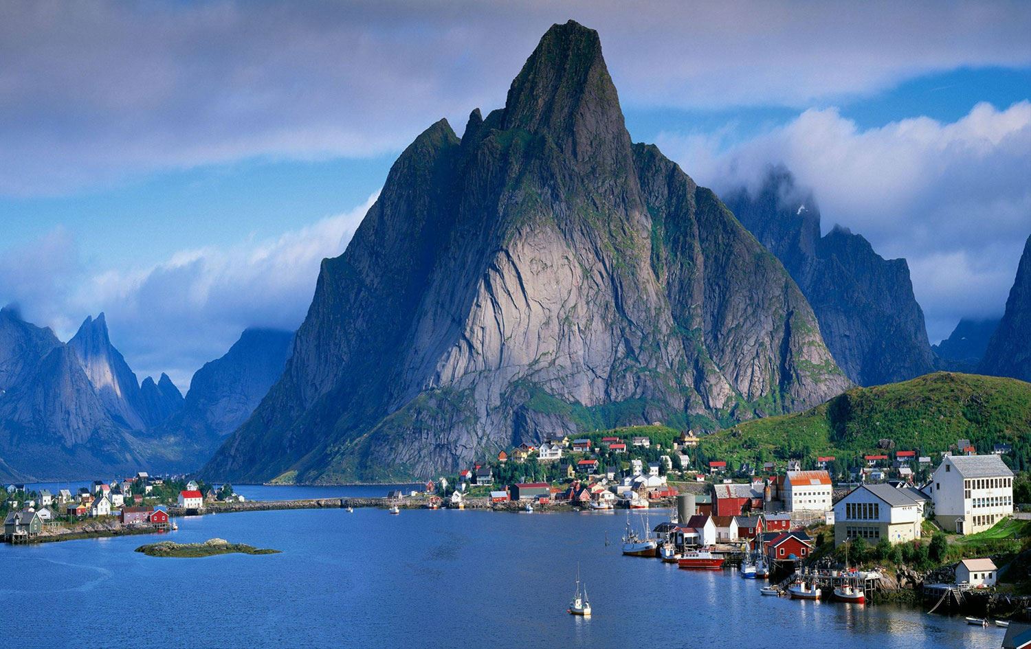 Norveç tüm kısıtlamaları kaldırdı