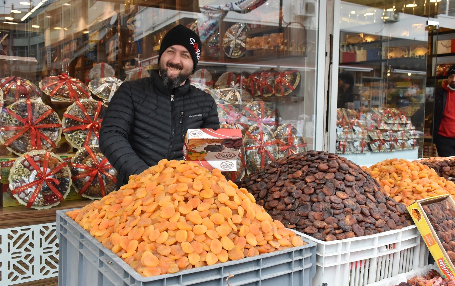 Ji Meletiyê di 6 mehan de 222 milyon dolar mişmiş hatine hinardekirin