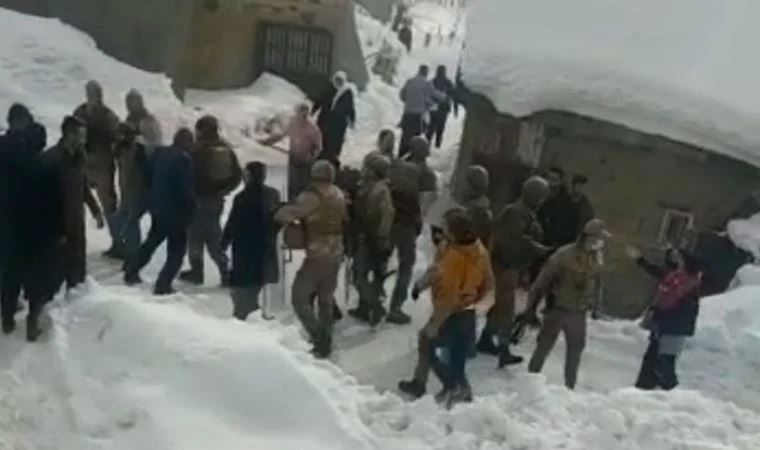 Yüksekova'da VEDAŞ ekibi ile vatandaşlar arasında gerginlik: 6 gözaltı