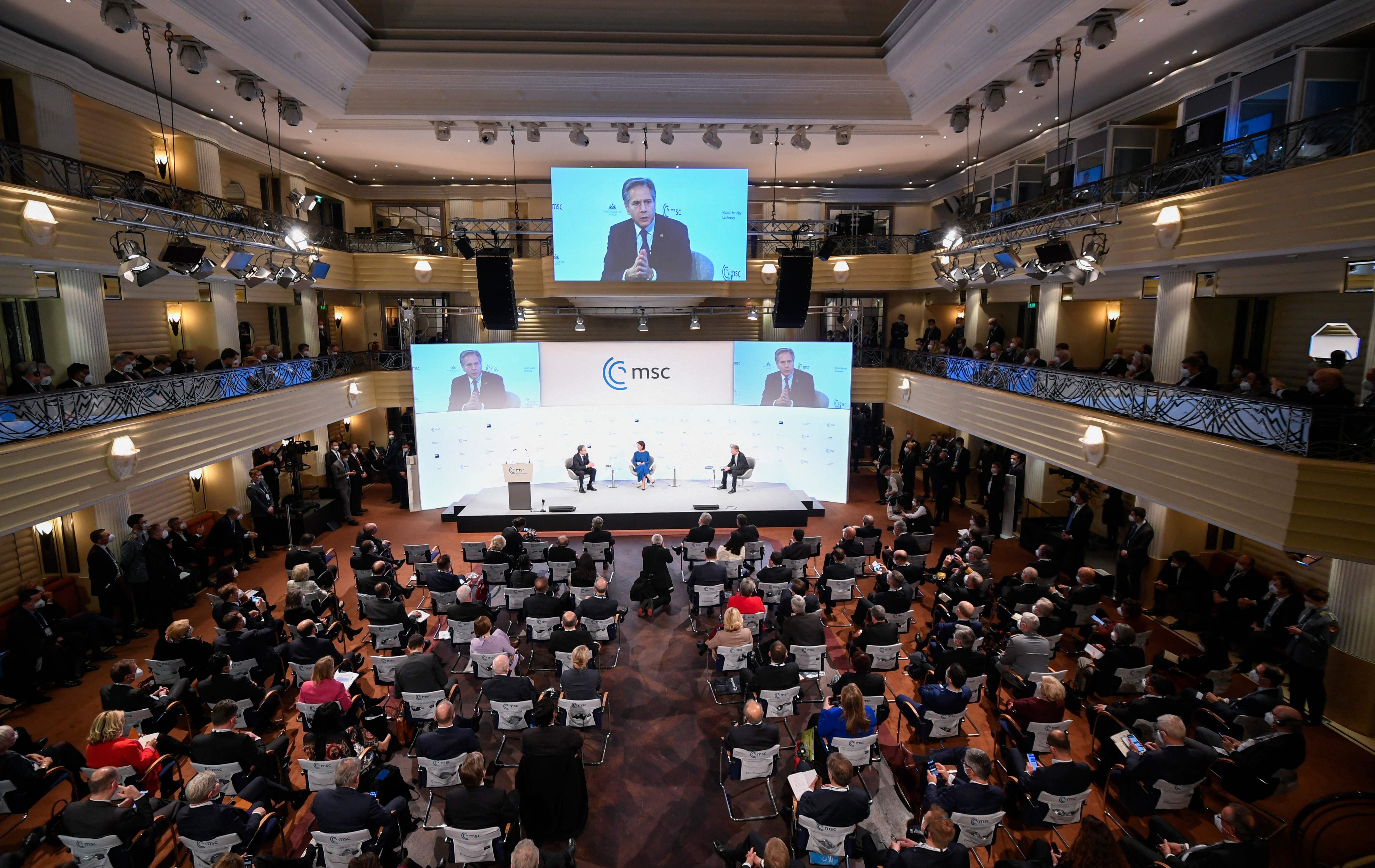 دووەم رۆژی کۆنفرانسی ئاسایشی میونشن؛ سەقامگیریی نێودەوڵەتی و گۆڕانی کەشوهەوا باسدەکرێن