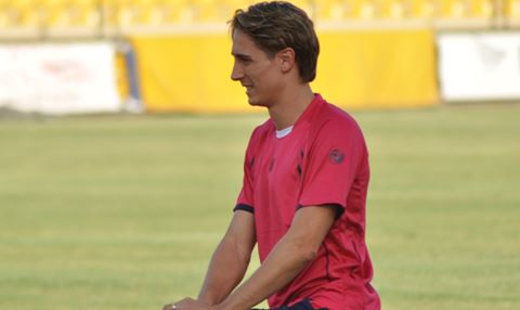 گرێبەستی ئیڤان كاریل هەلوەشایەوە