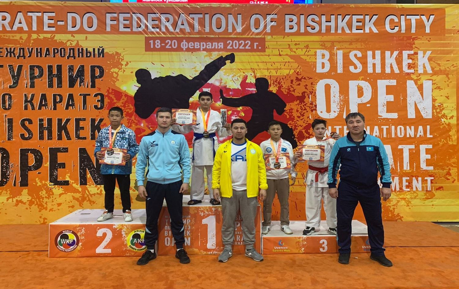 Werzişvanê kurd ê 12 salî cara dudan bû Şampiyonê Karate