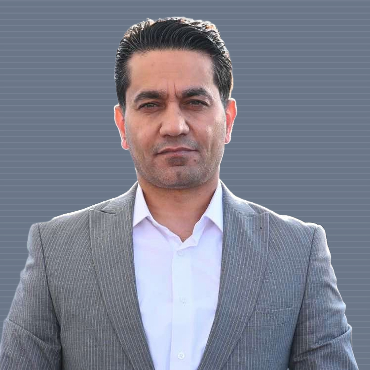 هەستیار قادر