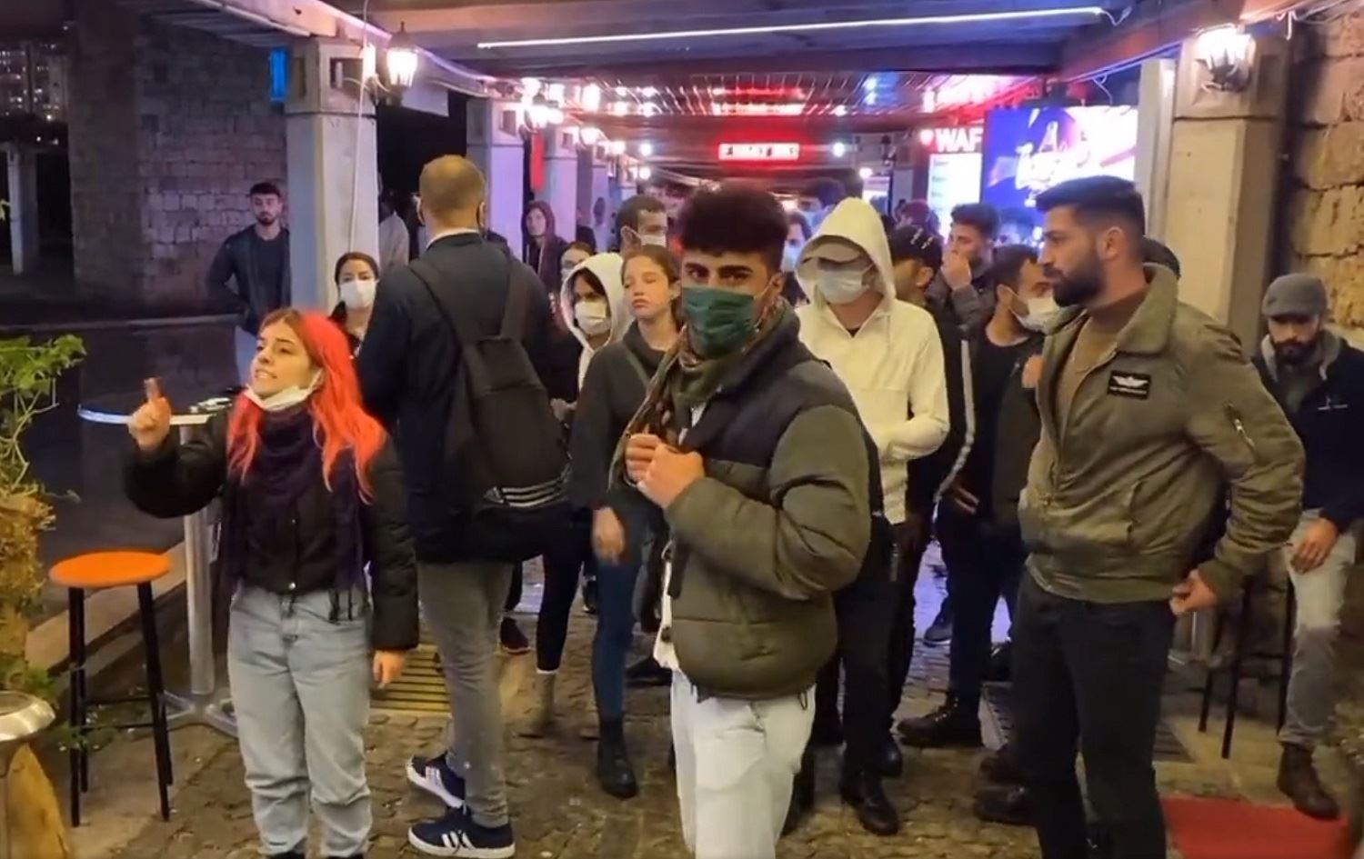 Nerazîbûna dijî êrişa ser xwendekarên Kurd