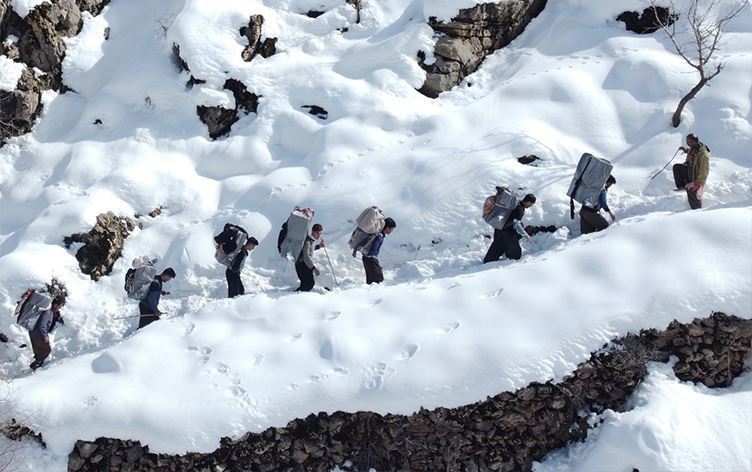Li ser rêya kolberên Kurd mîn teqiyan û 4 kes birîndar bûn