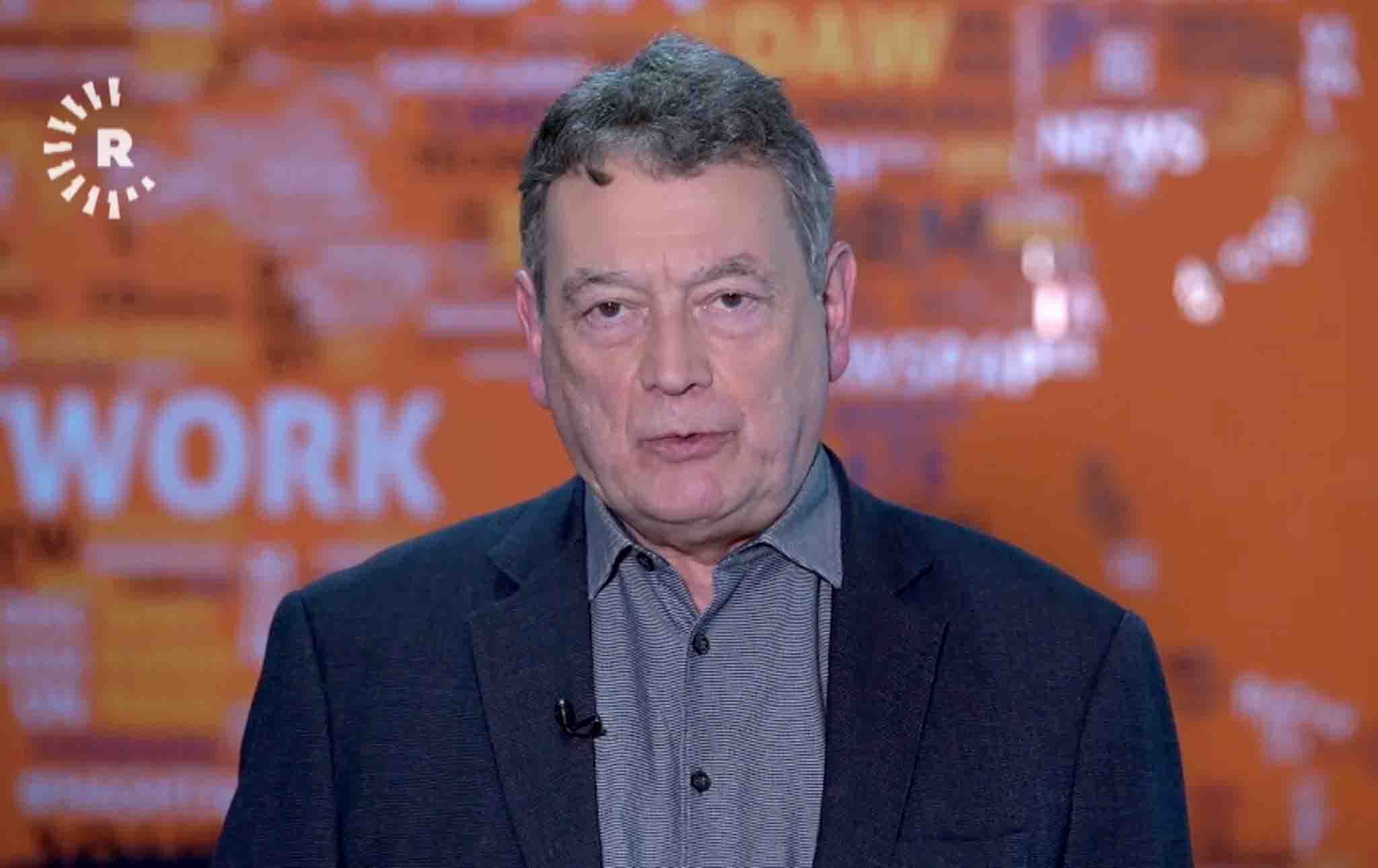 رۆب باینۆن: کارەکانی دووسێت لە ئەفغانستان هۆکاری هەڵبژاردنین بۆ خەڵاتی شیفا گەردی