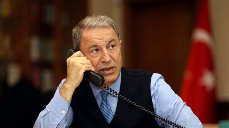 Hulusi Akar, Ukrayna Savunma Bakanı Reznikov ile telefonda görüştü
