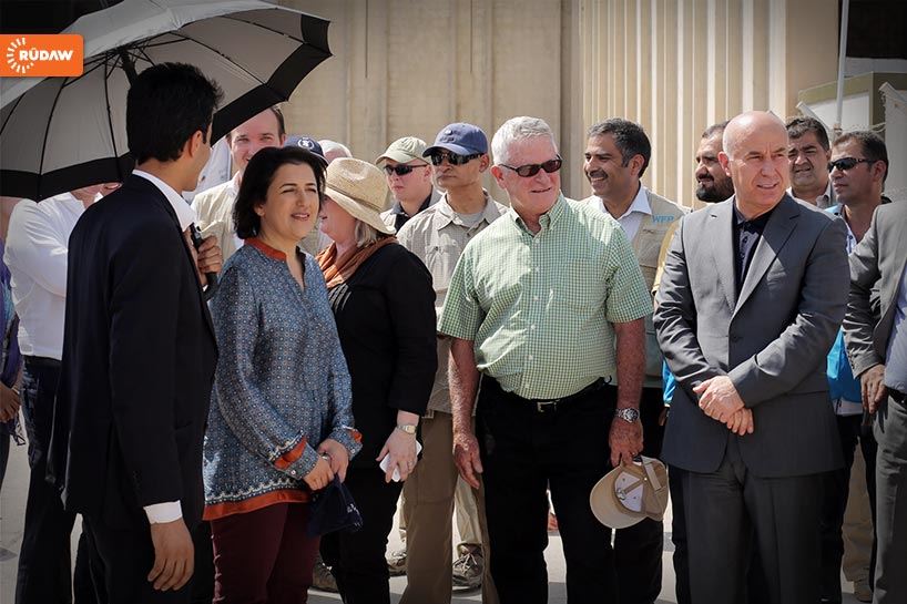 İngiltere Uluslararası Kalkınma Bakanı Justine Greening, Erbil'de Ezidiler'in bulunduğu Bahrike Kampı'nda..
