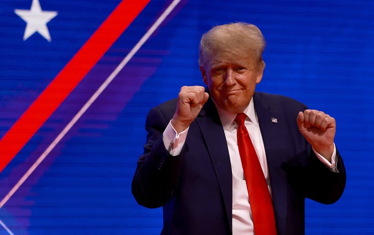 ترەمپ: کێشە ئەوە نییە پووتین زیرەکە، بەڵکو سەرکردەکانی ئێمە گەمژەن