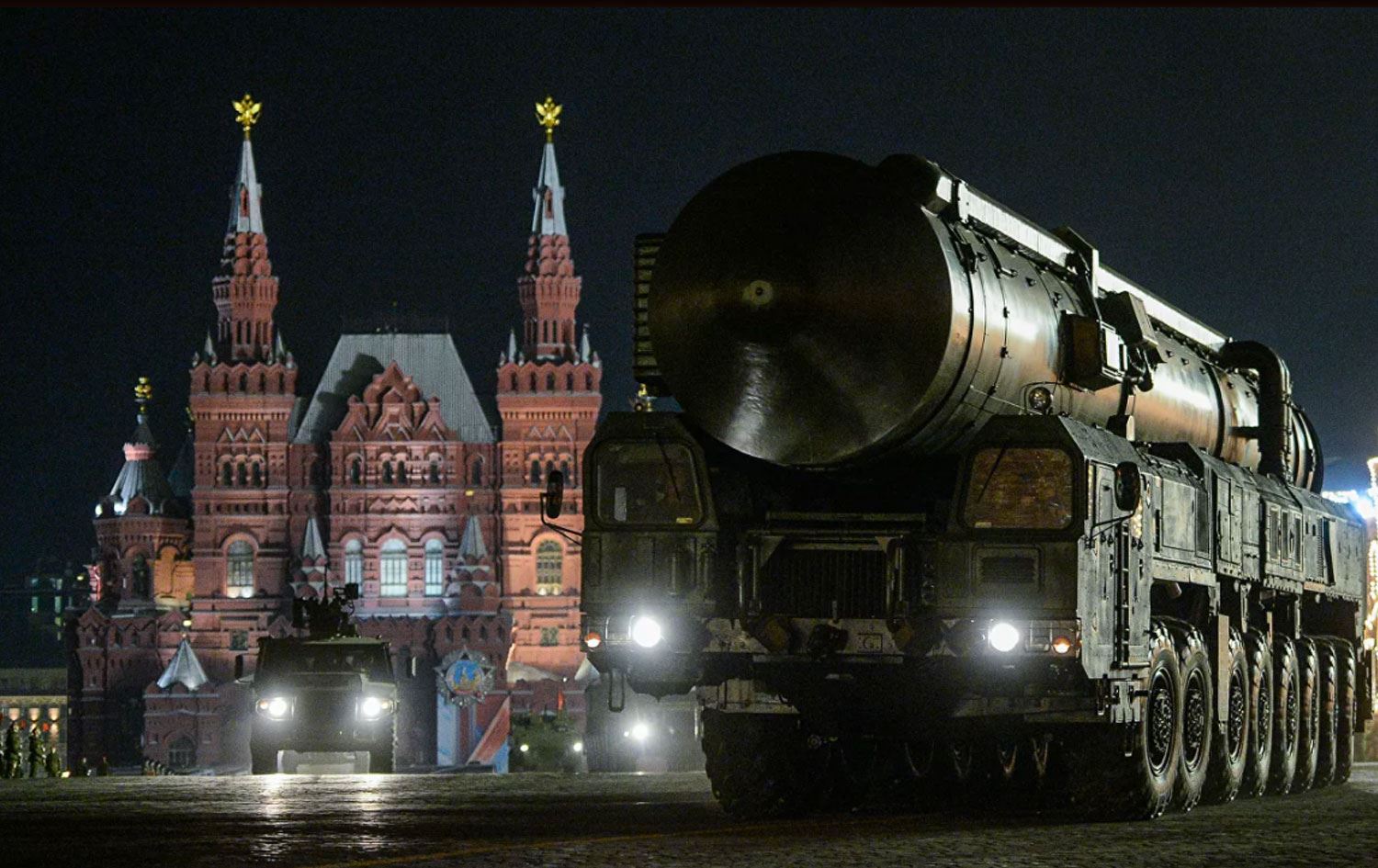 Putin'den 'nükleer güç' talimatı