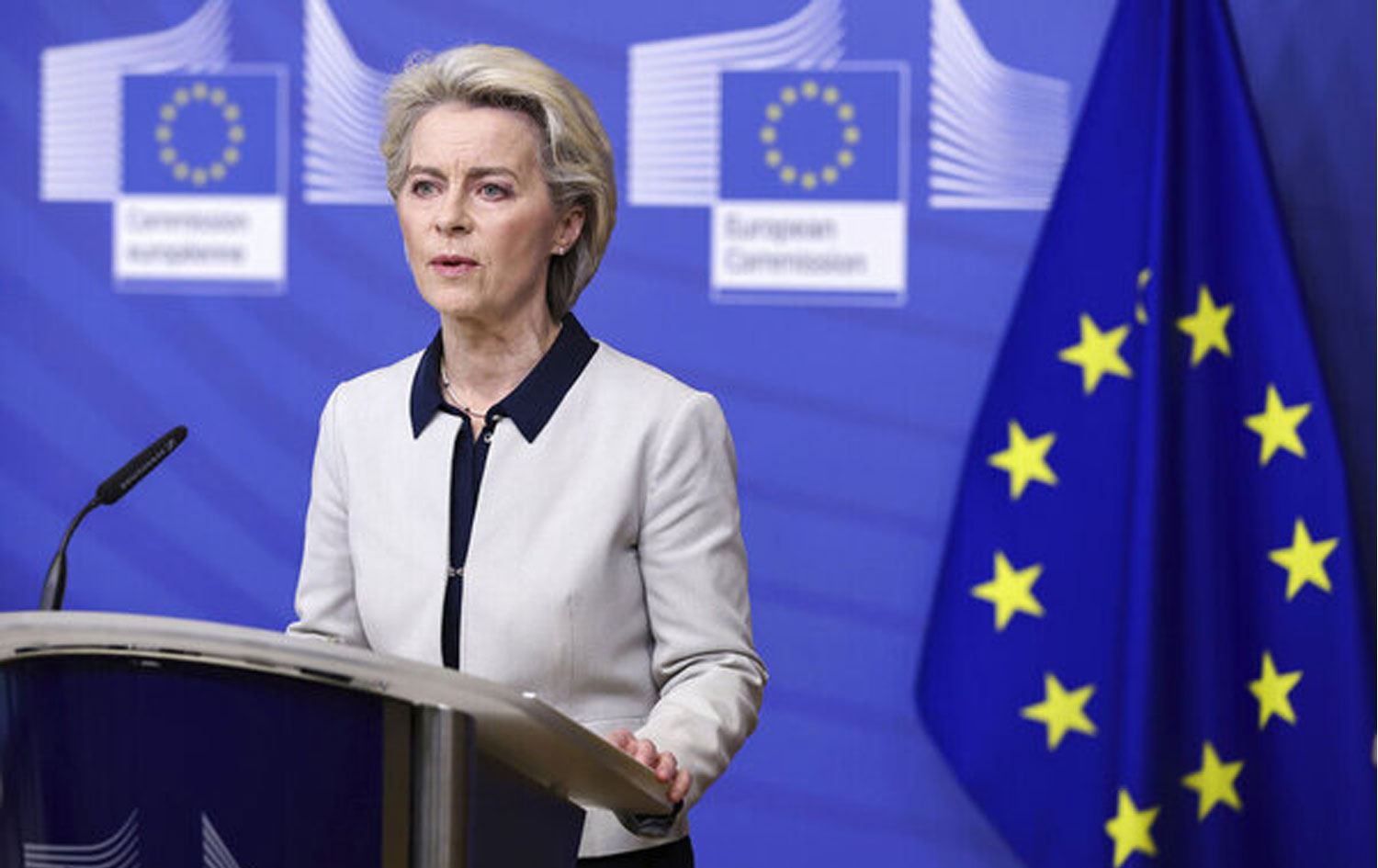 AB hava sahası Rus uçaklarına kapatılacak