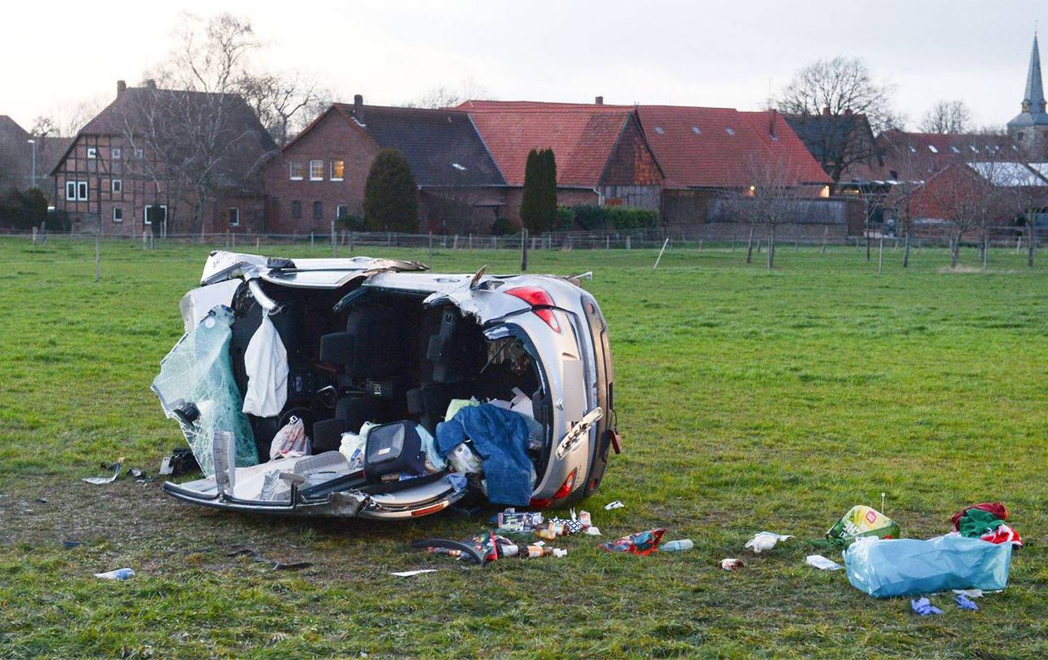 Li Almanyayê 2 zarokên Efrînî di bûyera trafîkê de jiyana xwe ji dest dan