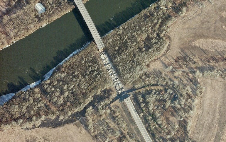 زەنگی ئاگادارکردنەوە لە ناوچە جیاوازەکانی ئۆکراینا لێدەدرێت