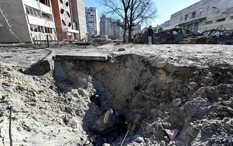 Ukrayna: Rus ordusu sivil yerleşim yerlerini bombalıyor