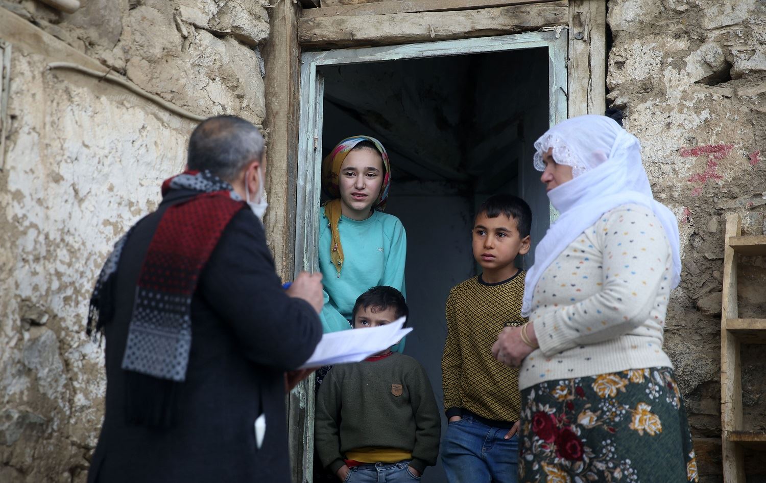 Mamosteyên xwebexş ji bo xwendina keçan gund bi gund digerin