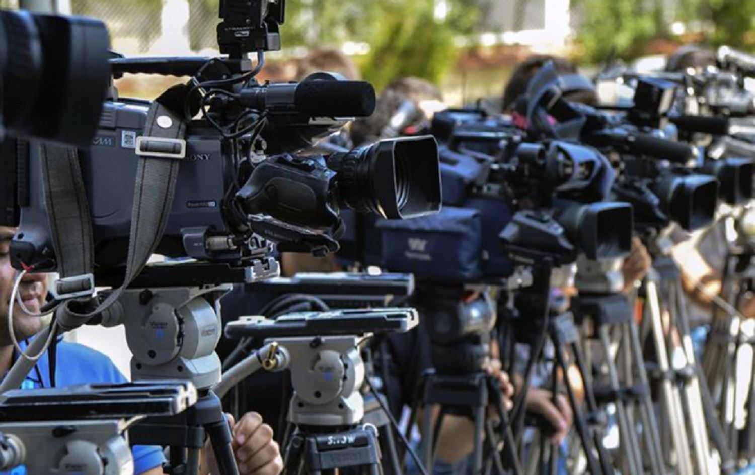 DFG: Di Sibatê de 16 sal ceza li rojnamevanan hat birîn