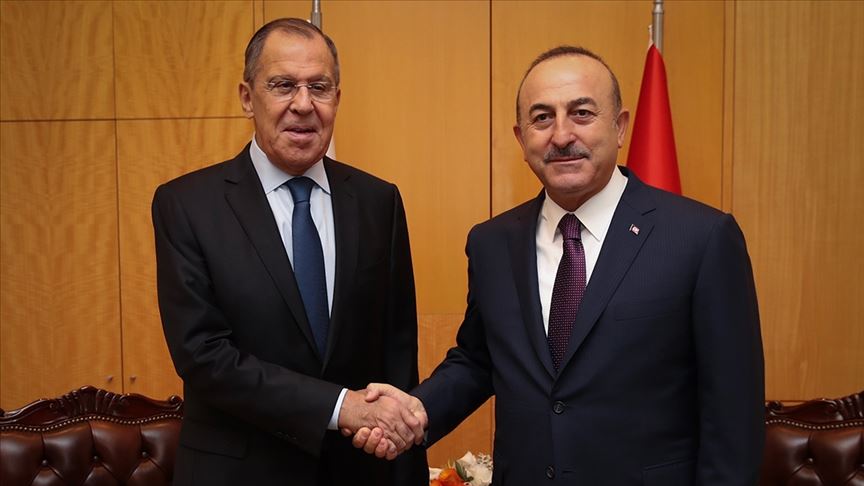 Çavuşoğlu, Kuleba ve Lavrov'la görüştü