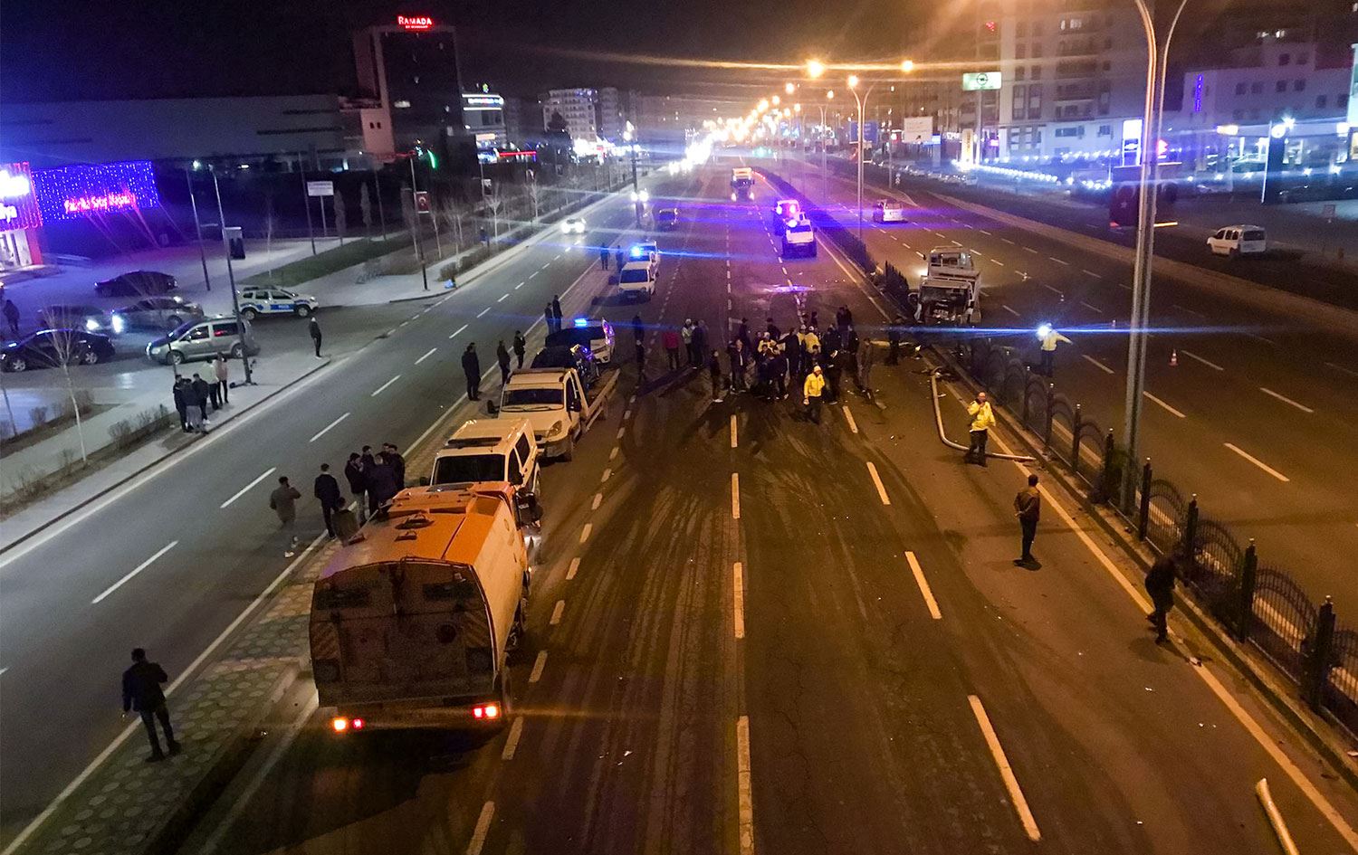 Diyarbakır'da zincirleme trafik kazası: 1 ölü, 5 yaralı