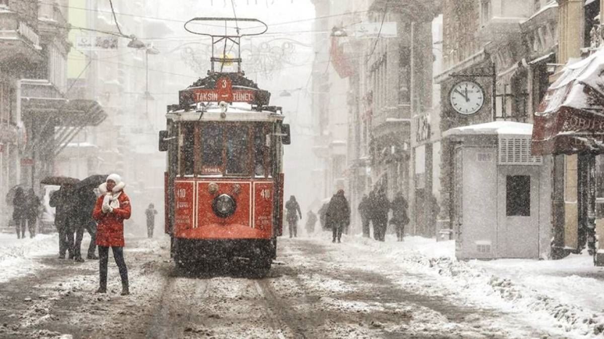 İstanbul’da turuncu alarm! Okullar tatil, THY’den sefer iptalleri