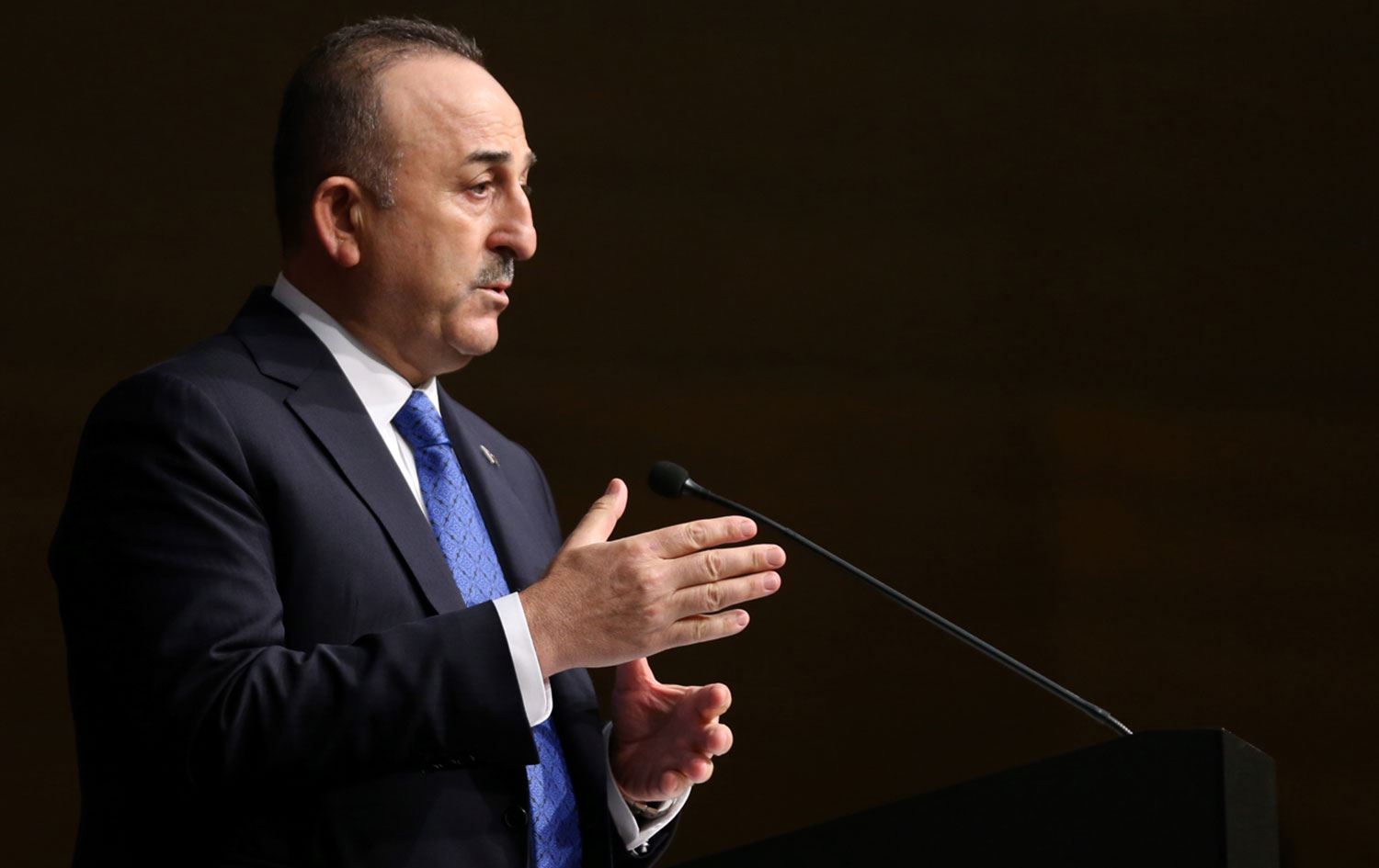 Üçlü toplantı sonrası konuşan Çavuşoğlu:  Görüşmeden mucize beklenmemeli
