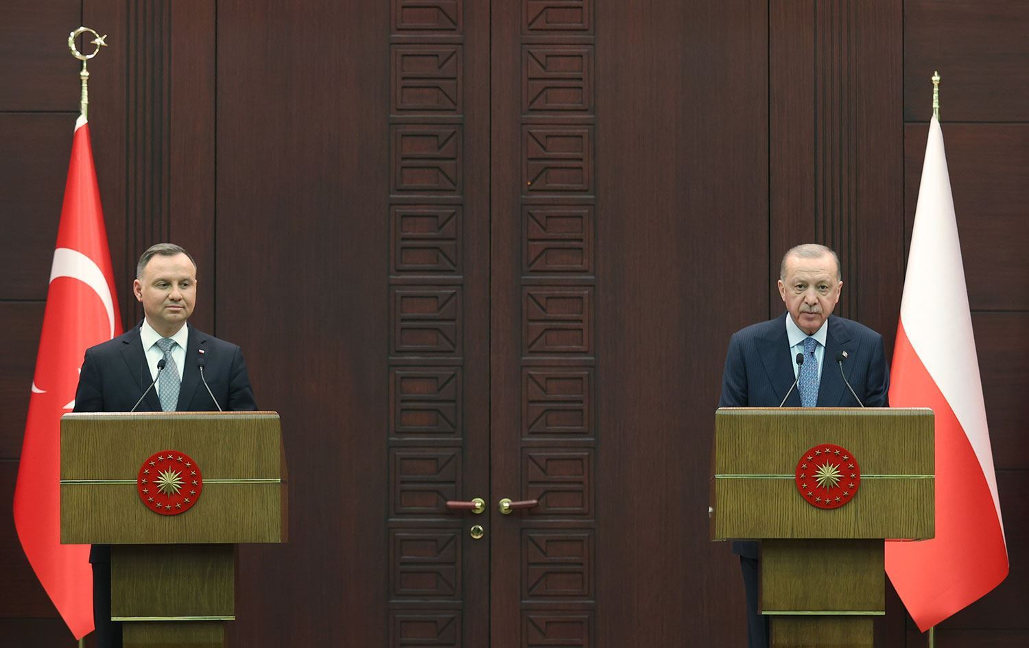 Erdogan: Poland bo koçberên şer bûye mînak