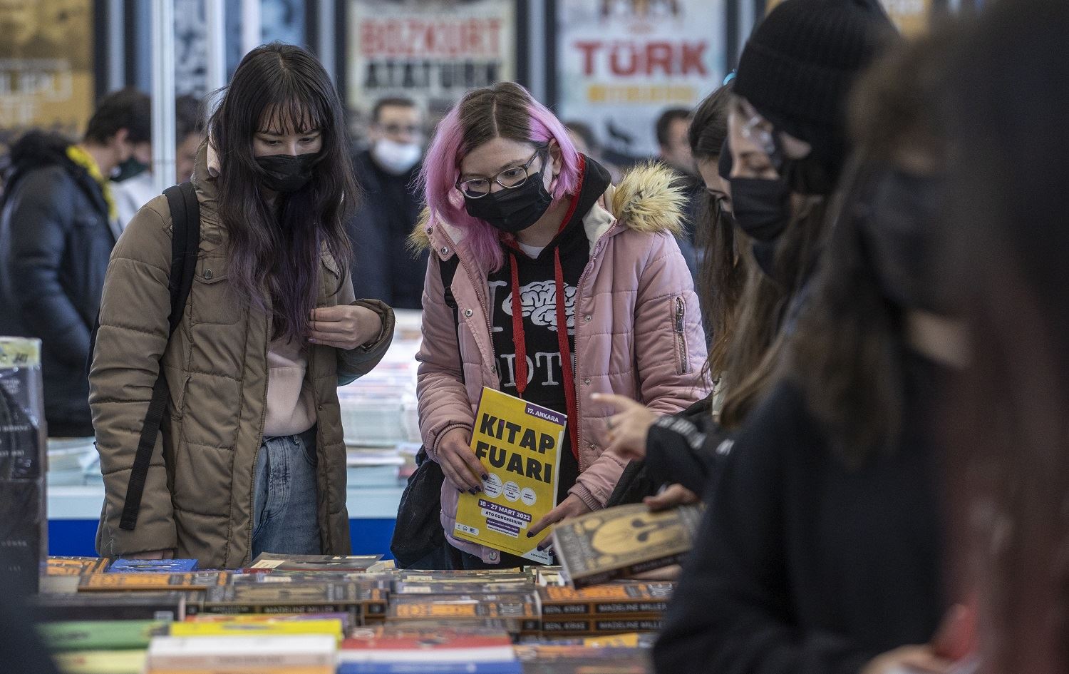 Pêşengeha Enqerê bêyî weşanxaneyên Kurdî birêve diçe