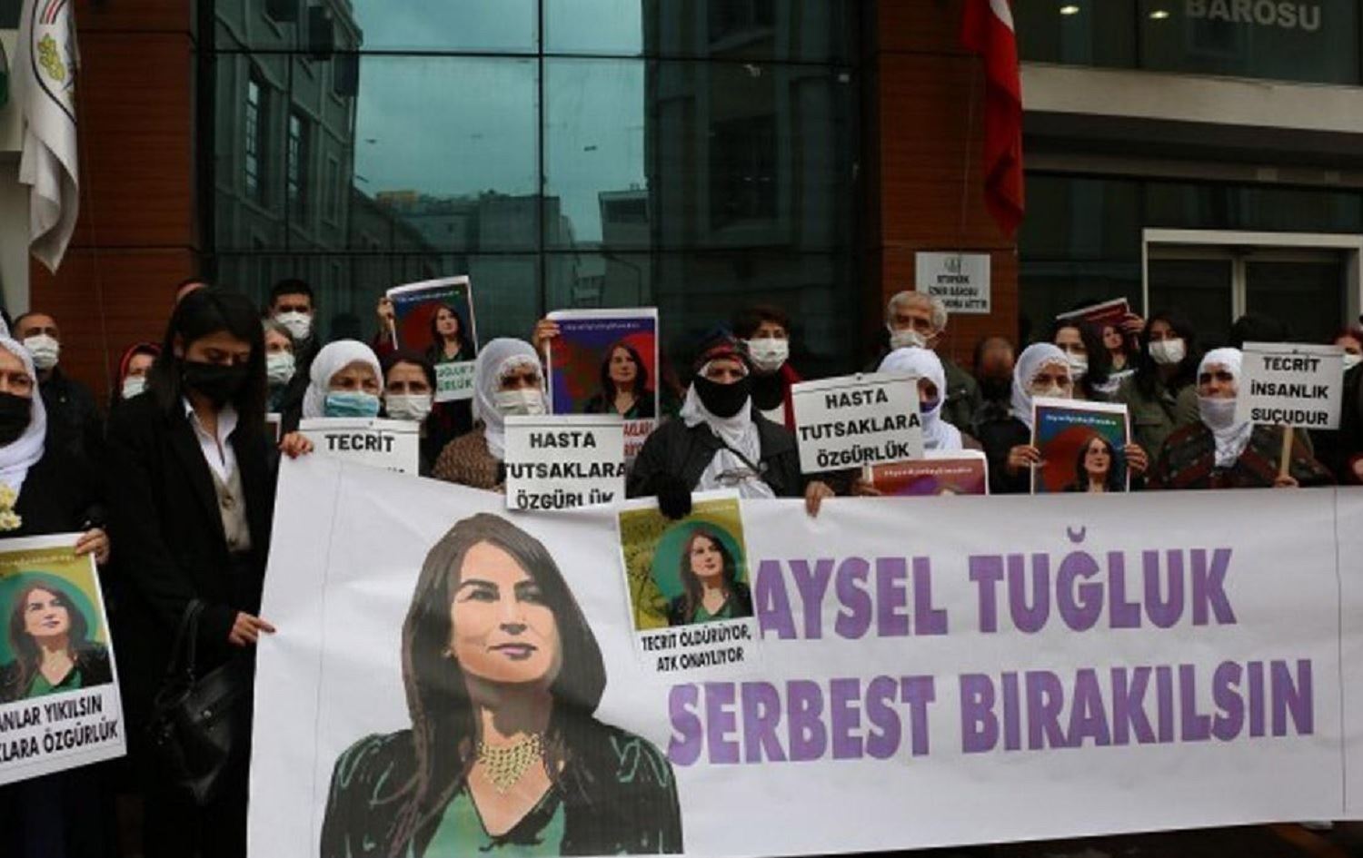 Îmzeyên bo Aysel Tugluk hatine komkirin bo Wezareta Dadê tên şandin