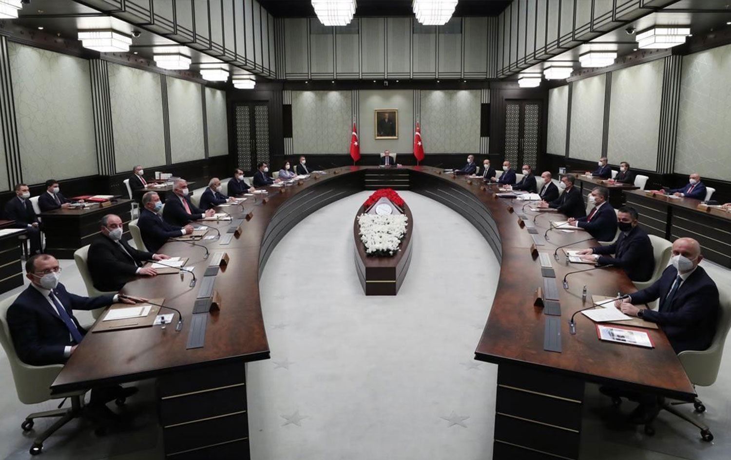 Kabine toplanıyor: Ukrayna savaşı ve ekonomi masaya yatırılacak