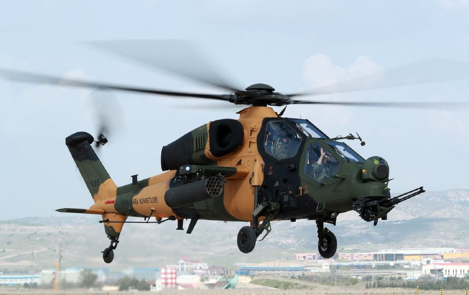 Tirkiye 6 helîkopterên corê Atak radestî Filipînê dike