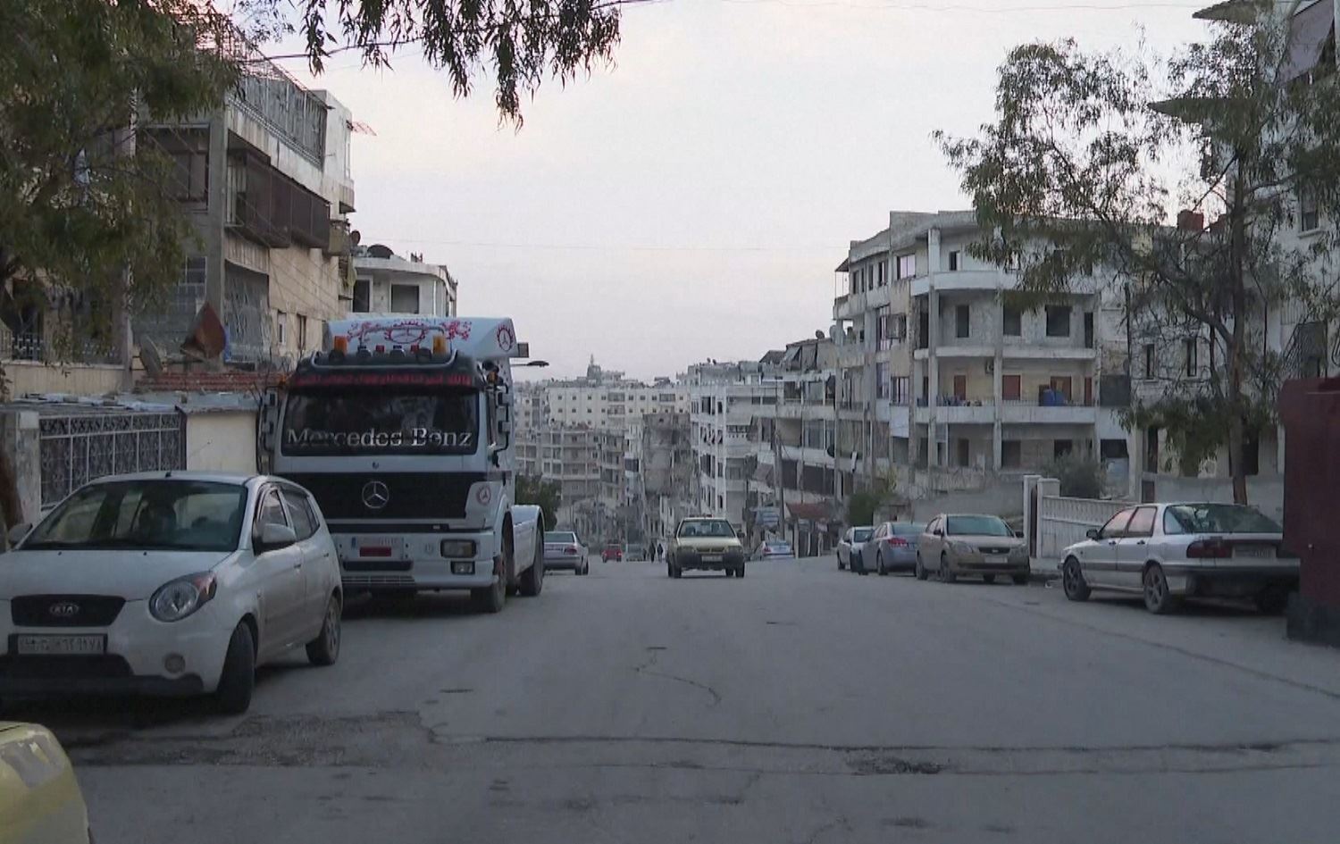 Dorpêça hêzên Sûriyê li ser taxa Şêx Meqsûd a Helebê berdewam e