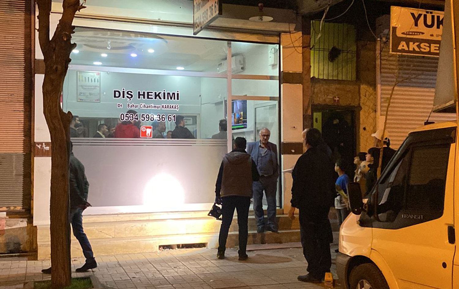 Diyarbakır'da diş kliniğine silahlı saldırı