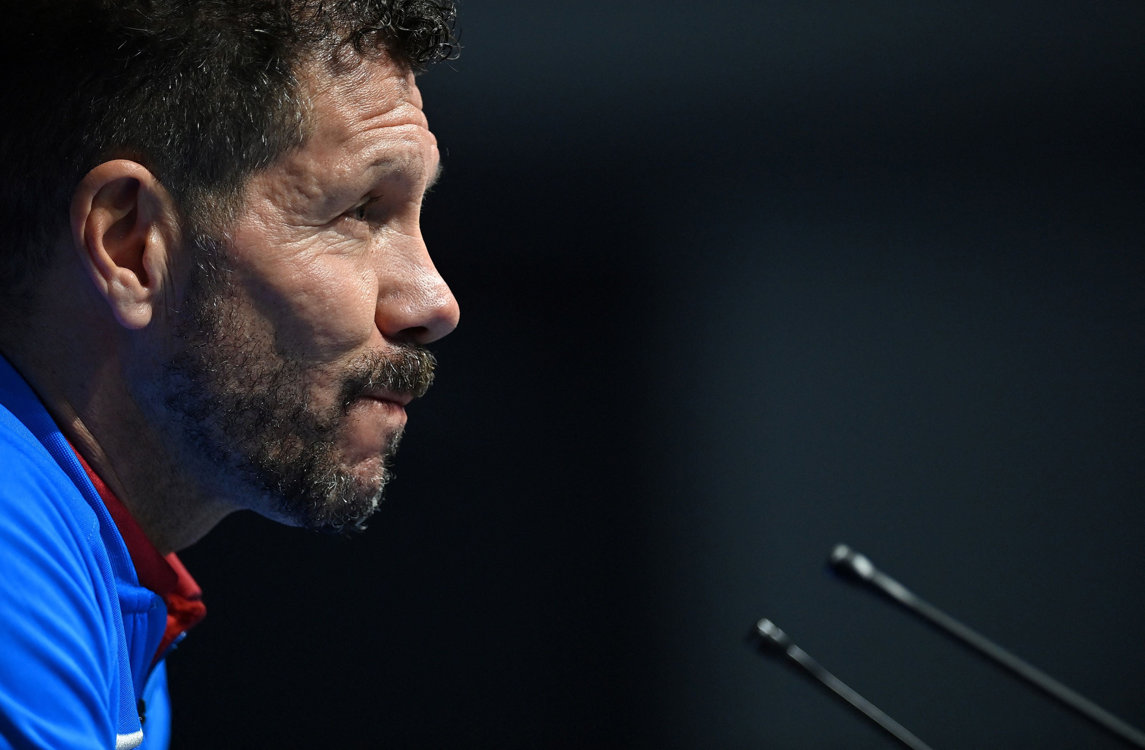 سیمیۆنی گوێناداتە قسەی خەڵکی