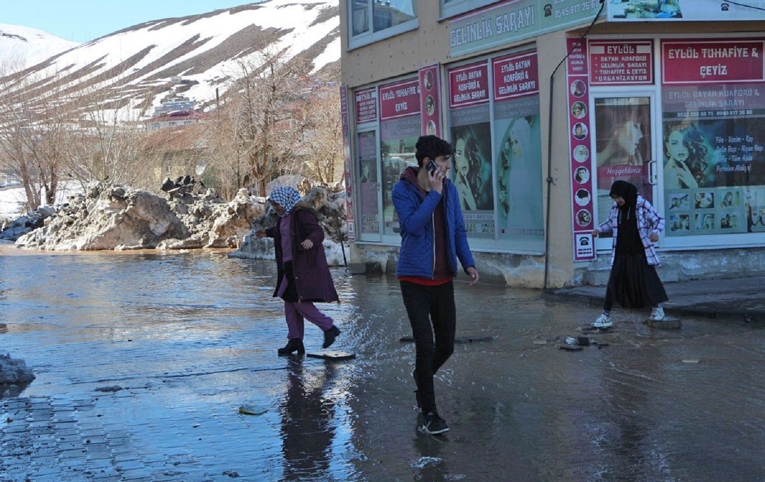 Kanîreş a Çewlîgê di bin avê de ma