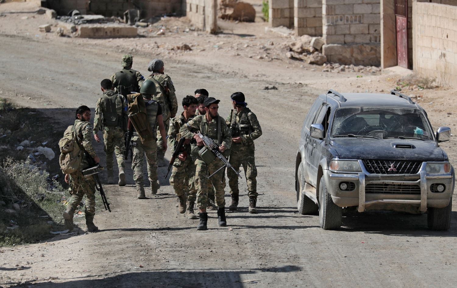 Çekdarên ser bi Tirkiyê li Girê Spî mal û milkê welatiyekî talan kirin